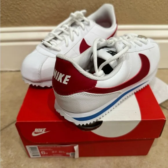 Nike Cortez Basic - Picture 3 of 4